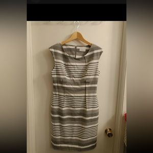 Calvin Klein Women's Sz 10P Gray White Stripe Sheath dress no Belt Career